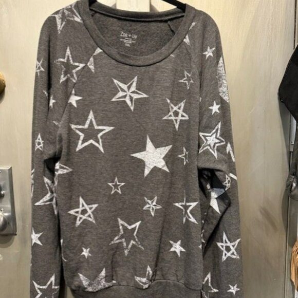 Grey & White Star Raglan Sweatshirt - NWOT - Picture 6 of 16